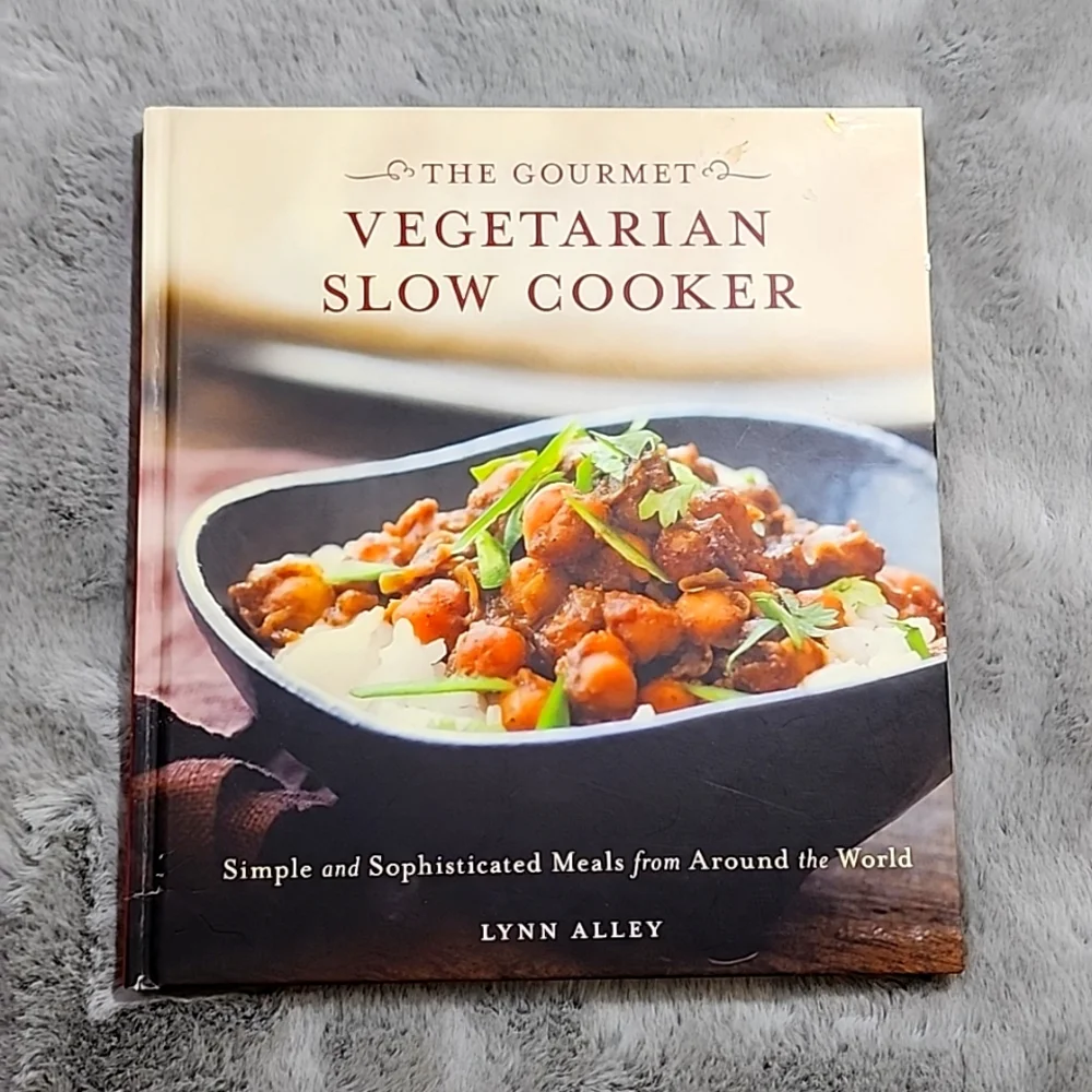 The Gourmet Vegetarian‎ Slow Cooker